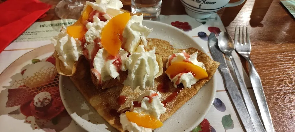Laissez Lui Dire Crêpe Pêche Melba